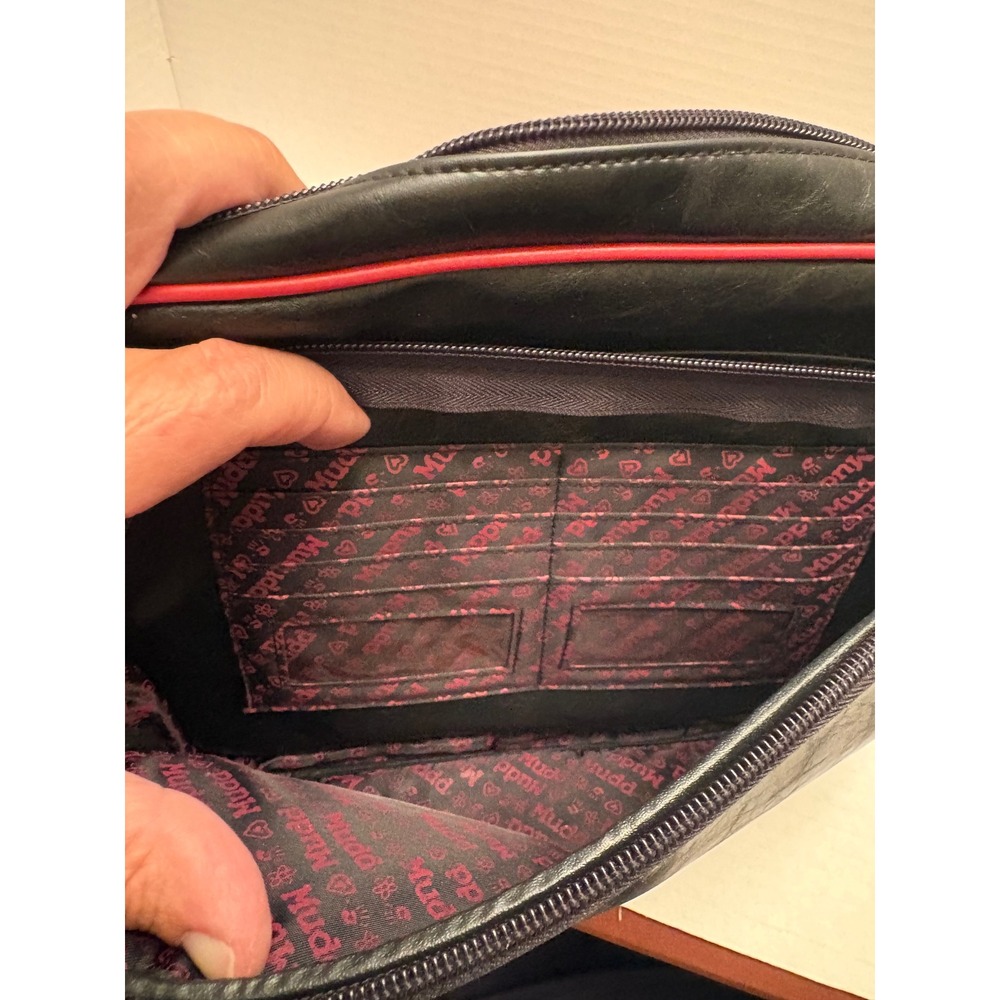 Mudd Bagz Vintage Crossbody Messenger Bag Black Red Faux Leather NWT - Picture 8 of 11